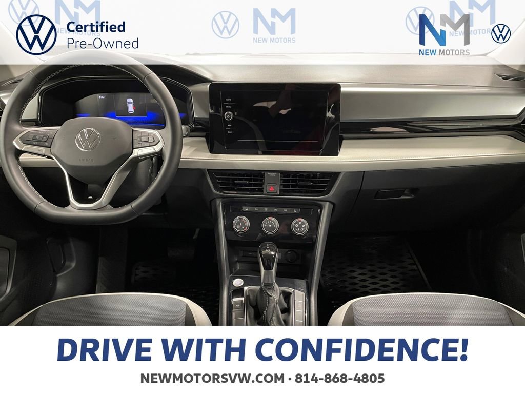 Certified 2025 Volkswagen Taos S image 10