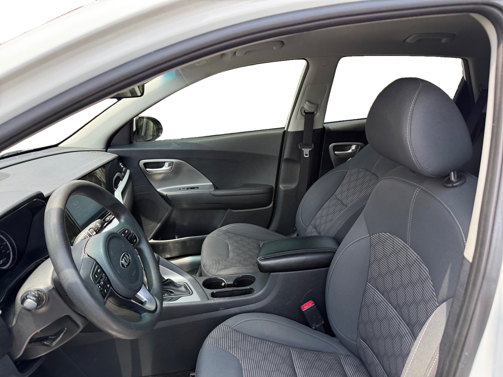 Used 2021 Kia Niro LX FWD image 10