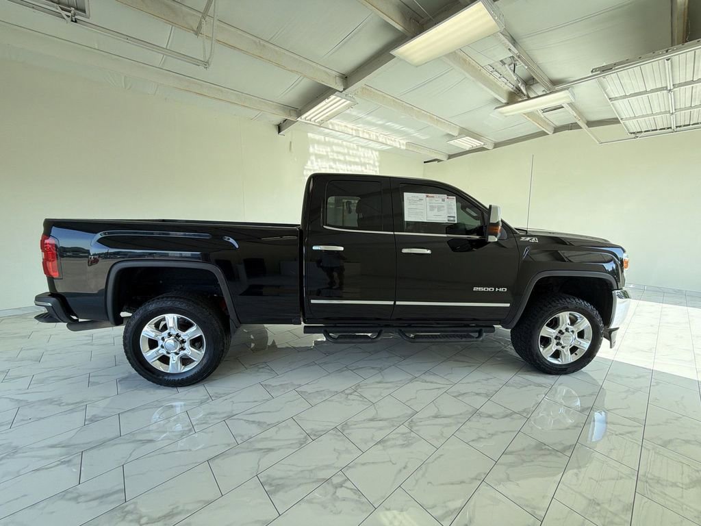 Used 2018 GMC Sierra 2500 SLT w/ Driver Alert Package AWD/4WD image 9