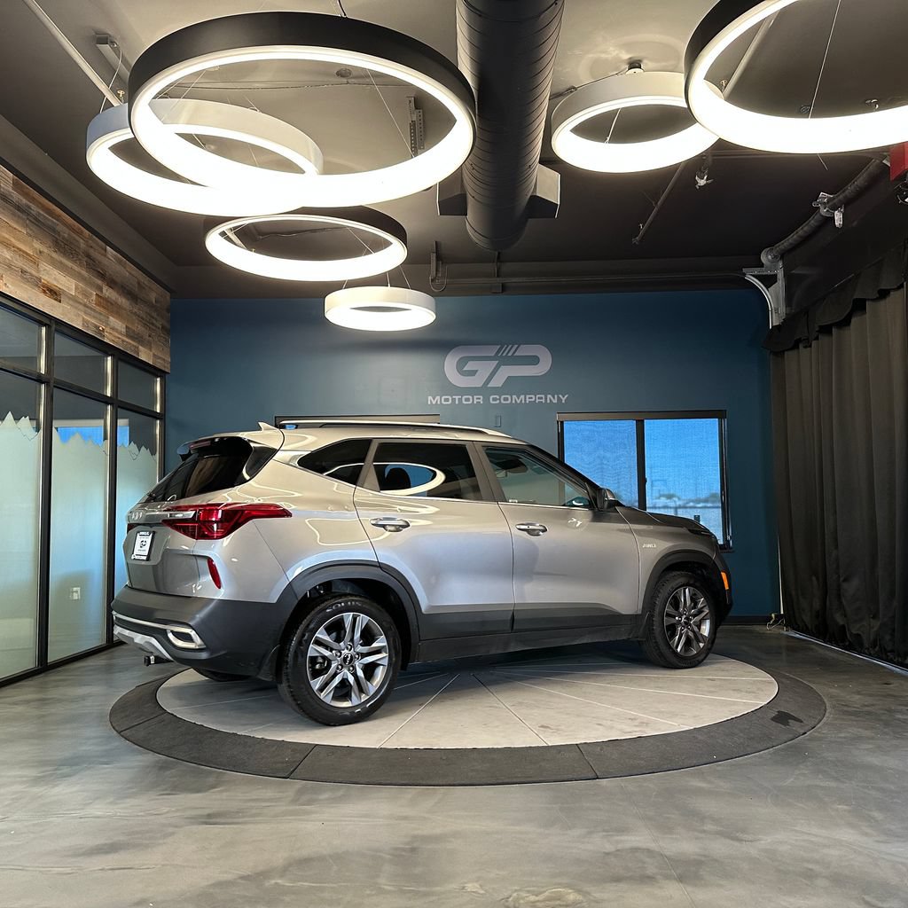 Used 2023 Kia Seltos S AWD/4WD image 3