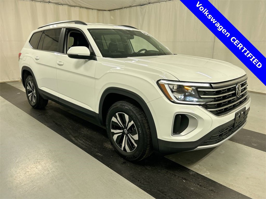 Certified 2025 Volkswagen Atlas SE image 1
