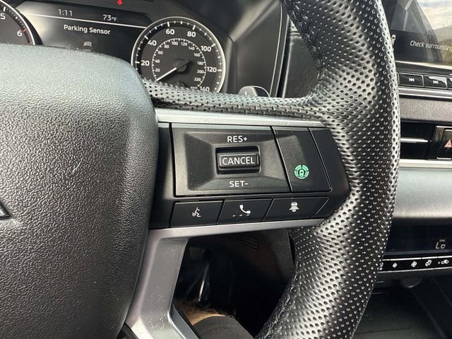 Used 2024 Mitsubishi Outlander SE Black Edition image 32