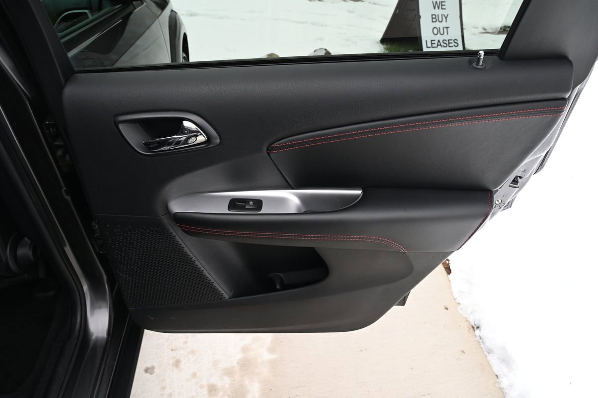 Used 2017 Dodge Journey GT w/ Driver Convenience Group image 39