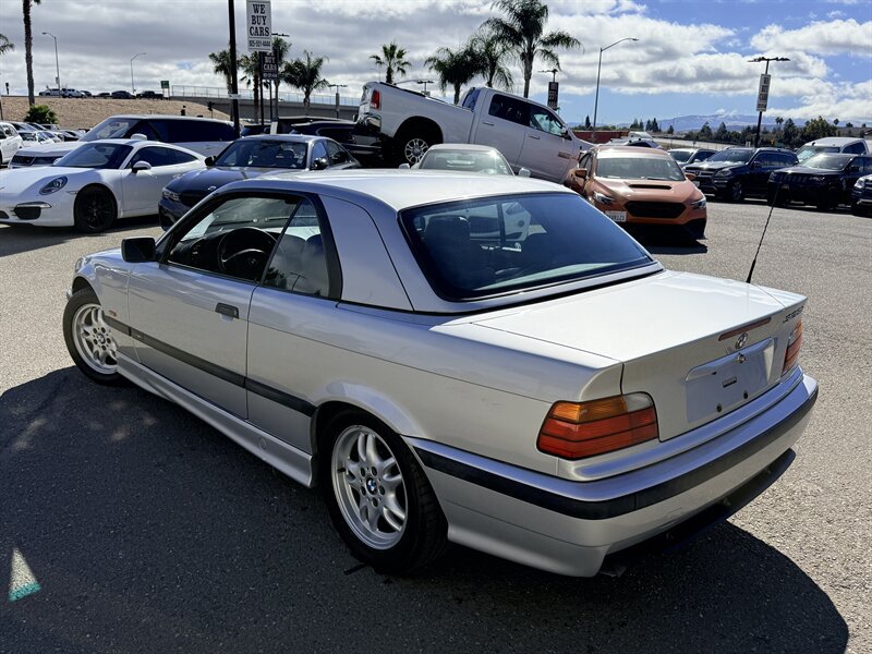 Used 1999 BMW 328i Convertible RWD image 5