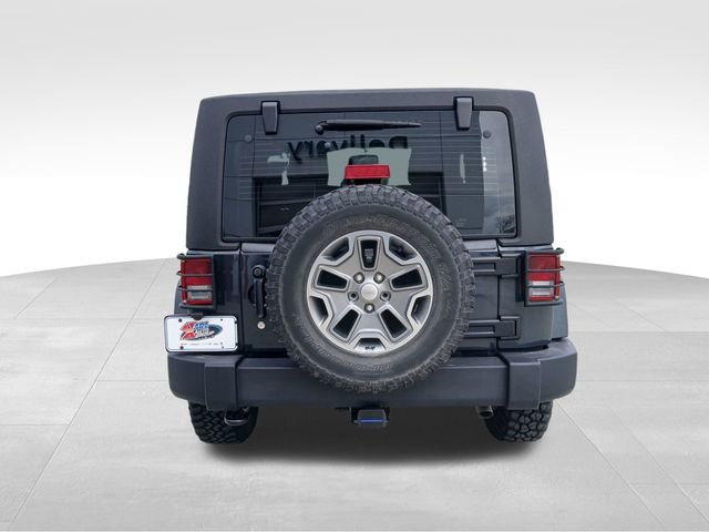 Used 2018 Jeep Wrangler Rubicon w/ Power Convenience Group image 4