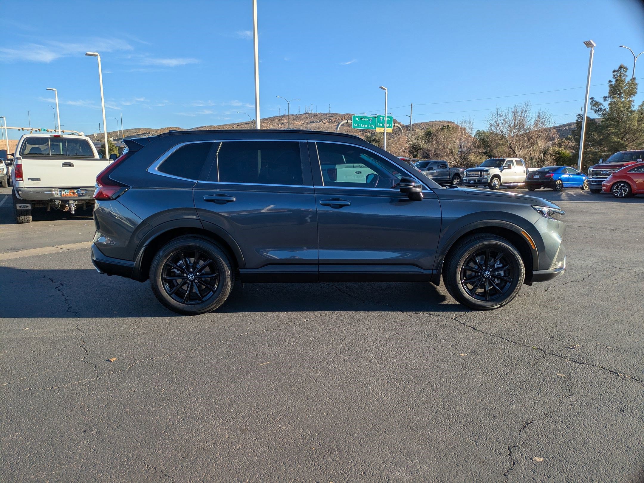 Used 2025 Honda CR-V Sport-L image 2