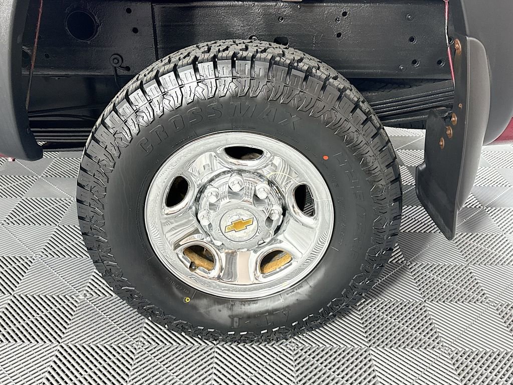 Used 2004 Chevrolet Silverado 2500 LT w/ Skid Plate Package AWD/4WD image 30