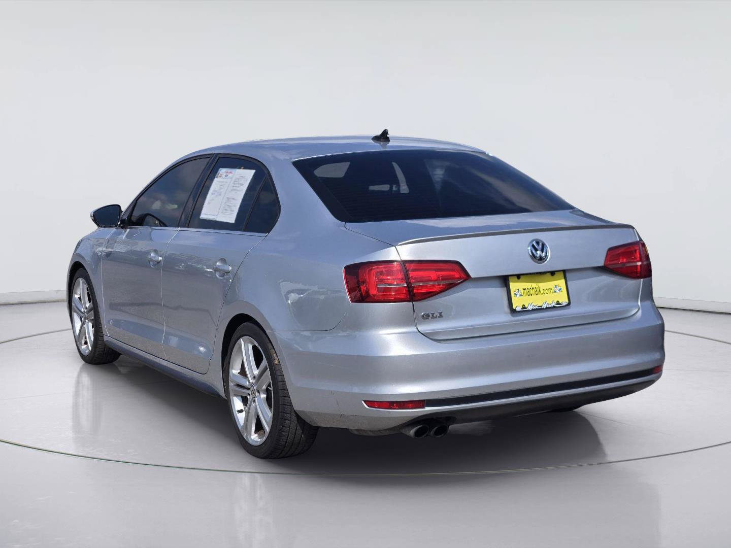 Used 2015 Volkswagen Jetta GLI SE FWD image 6