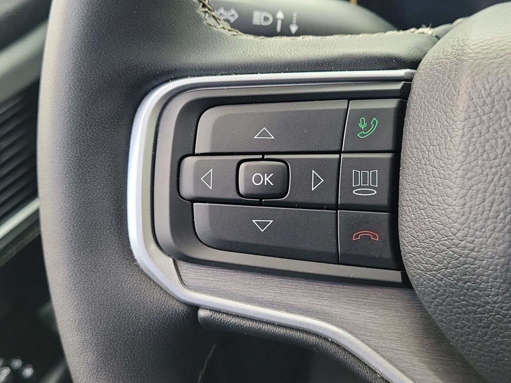 Used 2025 Jeep Wagoneer Series II w/ Convenience Group I AWD/4WD image 10