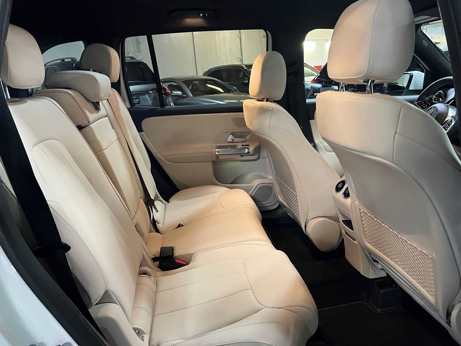 Used 2026 Mercedes-Benz GLB 250 4MATIC image 13