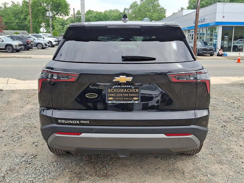 Used 2026 Chevrolet Equinox LT w/ Convenience Package II AWD/4WD image 7