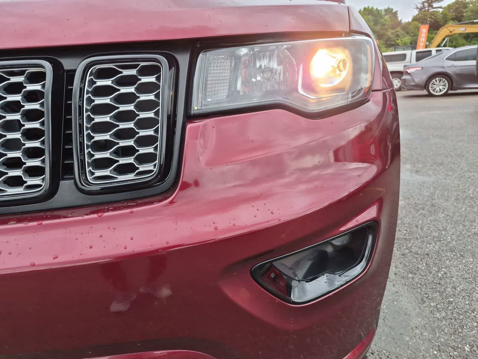 Certified 2019 Jeep Grand Cherokee Altitude AWD/4WD image 11