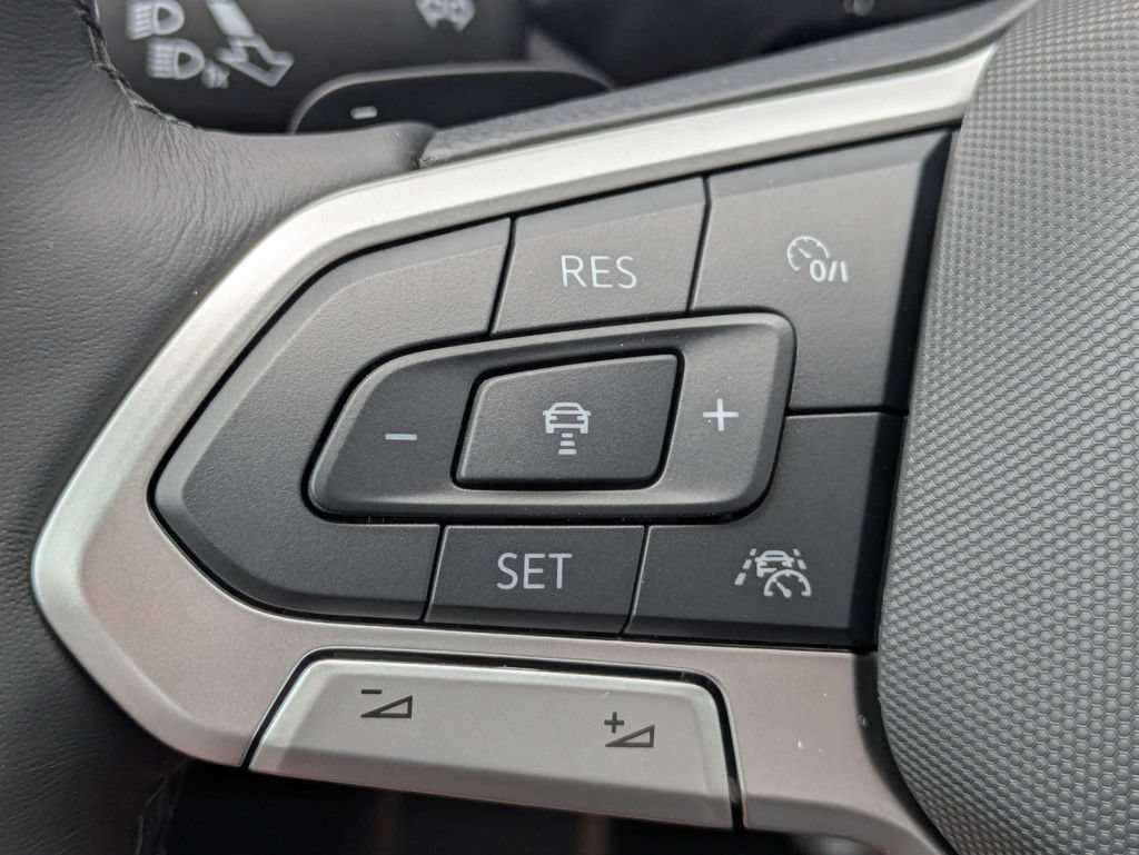 New 2026 Volkswagen Atlas SEL Premium R-Line AWD/4WD image 27