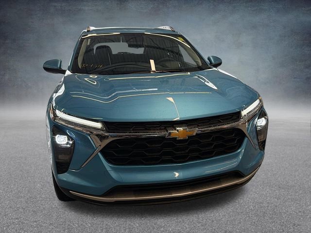 New 2026 Chevrolet Trax LT w/ Driver Confidence Package image 3