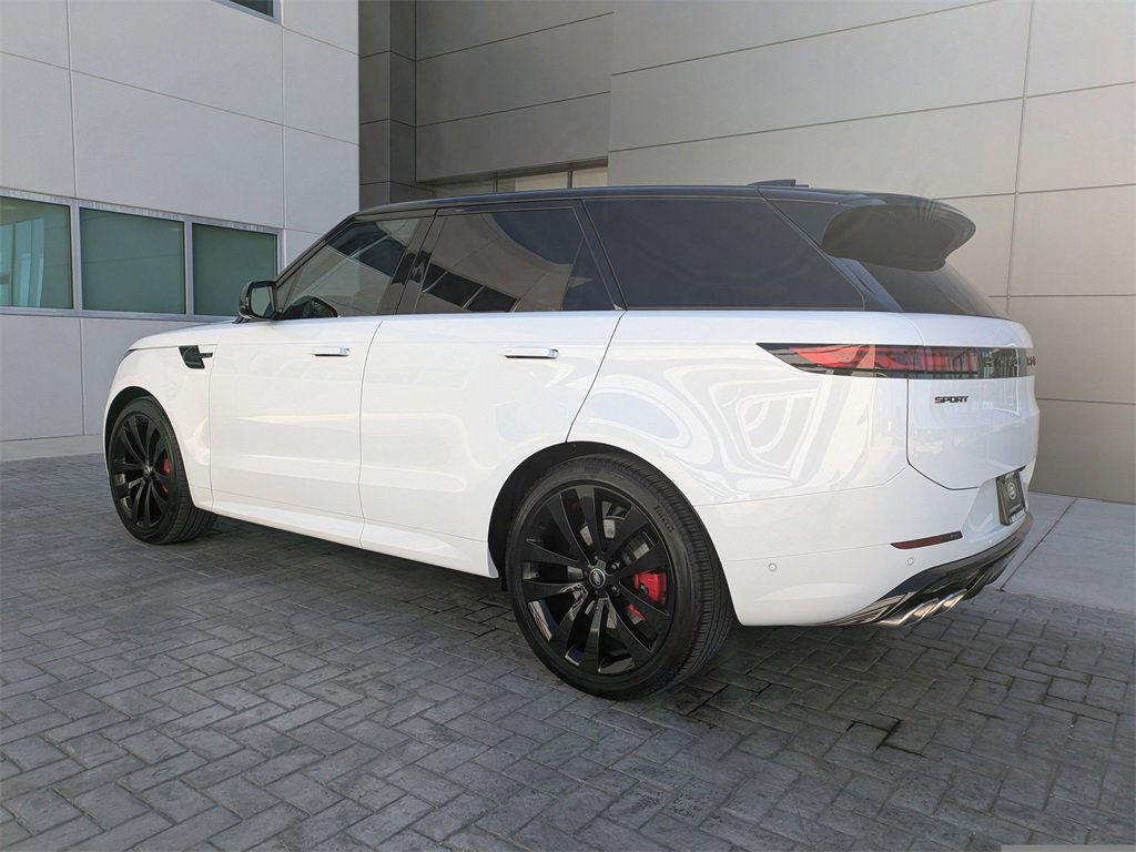 Used 2025 Land Rover Range Rover Sport Dynamic SE image 6