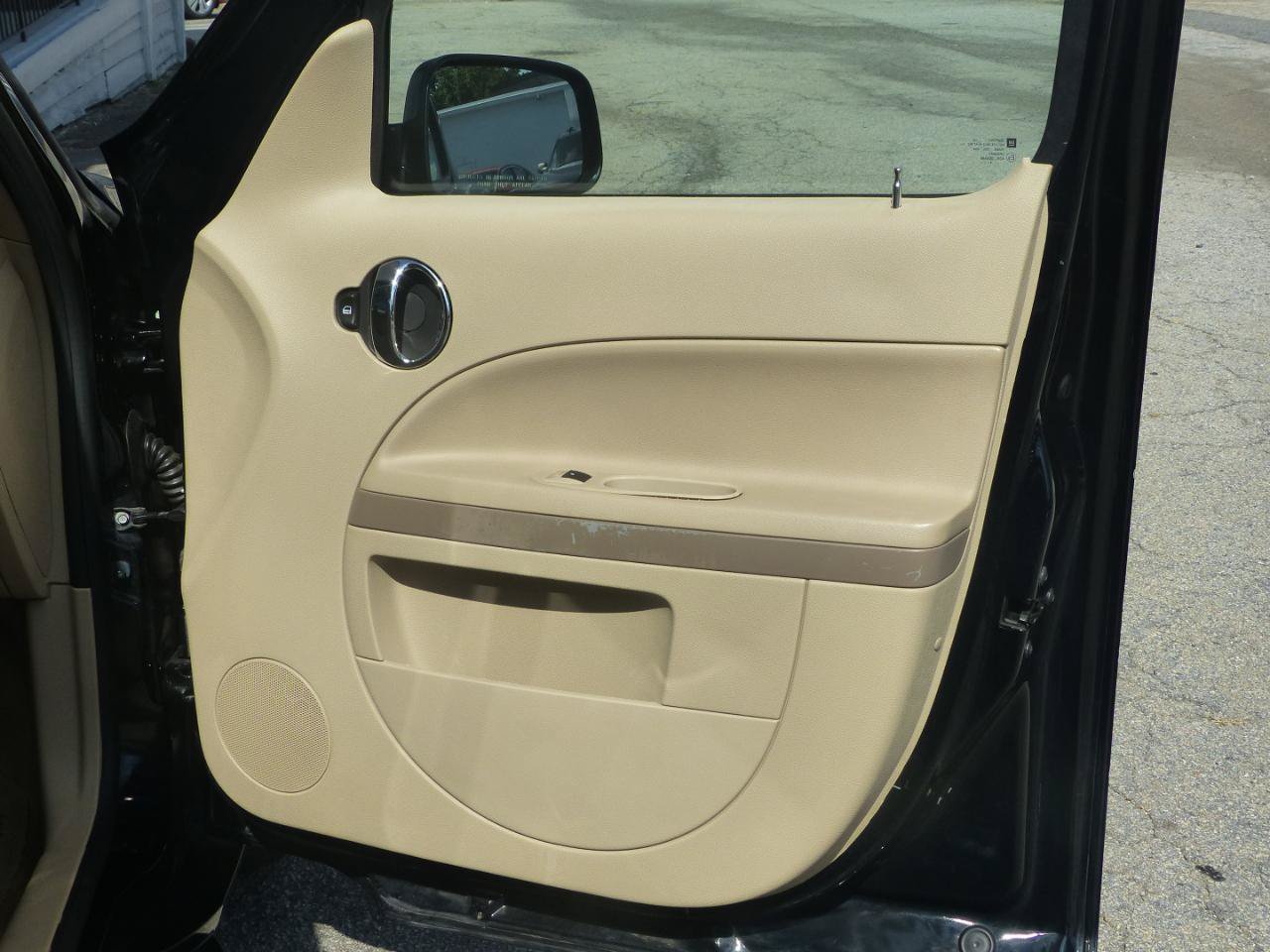 Used 2009 Chevrolet HHR LT FWD image 12