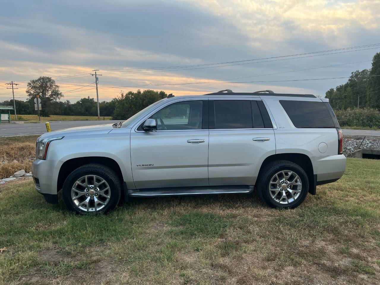 Used 2015 GMC Yukon SLT w/ Open Road Package image 6