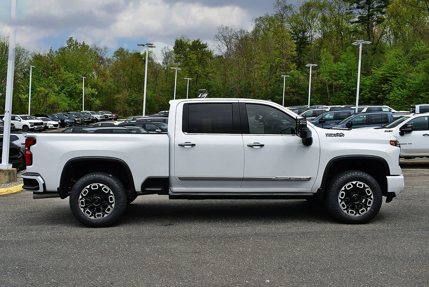 New 2026 Chevrolet Silverado 2500 High Country w/ High Country Premium Package AWD/4WD image 6