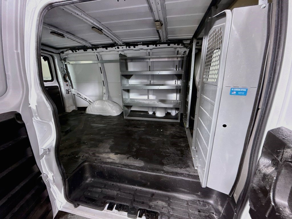 Used 2025 Chevrolet Express 2500 RWD image 20