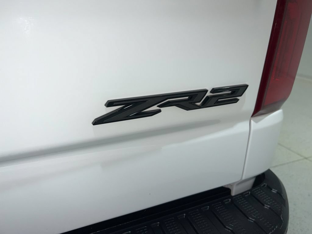 Used 2024 Chevrolet Silverado 1500 ZR2 w/ Technology Package AWD/4WD image 31