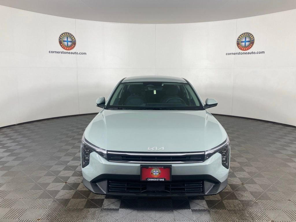 New 2025 Kia K4 LXS image 16