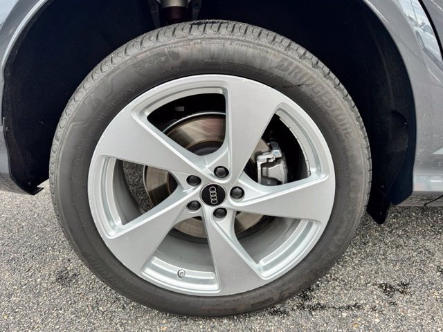 Certified 2025 Audi Q5 Premium Plus AWD/4WD image 12
