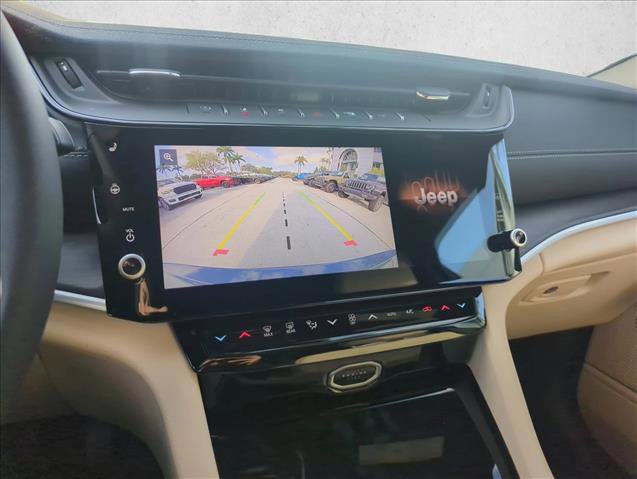 New 2026 Jeep Grand Cherokee L Limited RWD image 9
