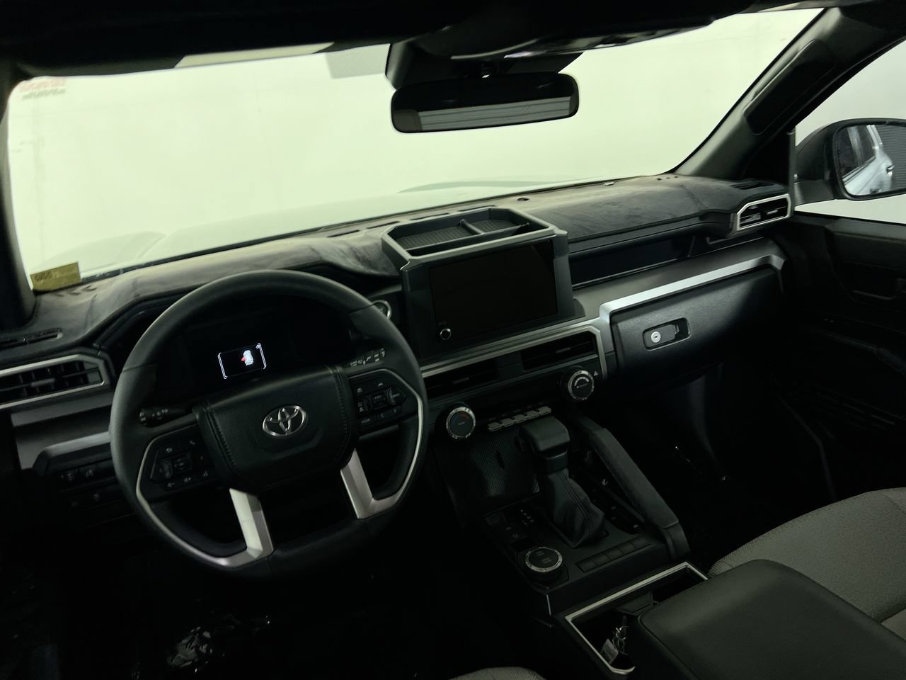 Used 2026 Toyota 4Runner SR5 RWD image 27