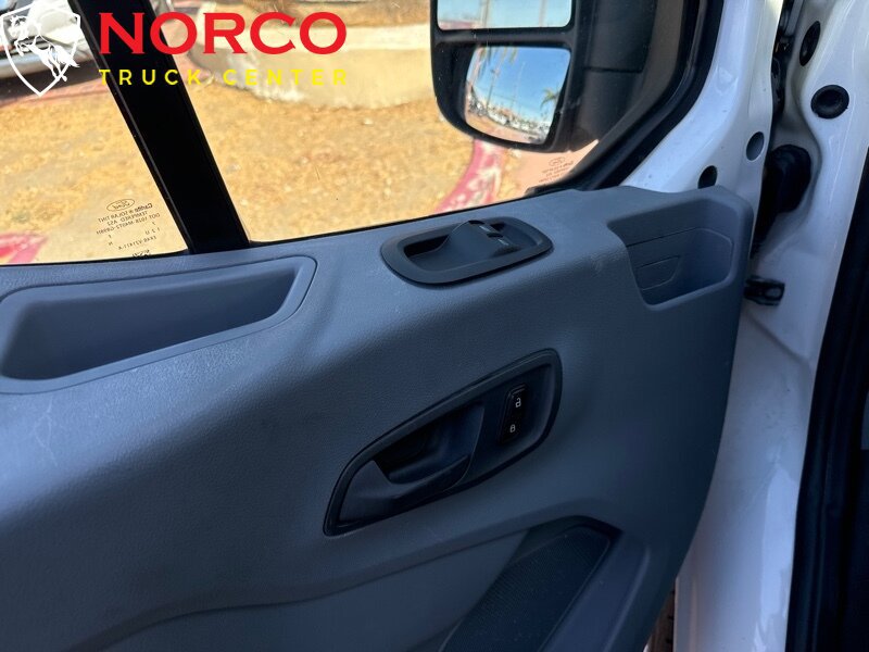 Used 2017 Ford Transit 350 XLT RWD image 18