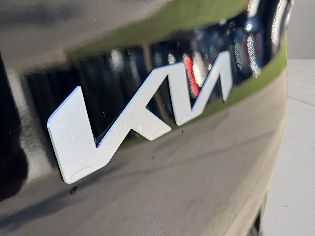 Used 2024 Kia EV6 Wind AWD/4WD image 37
