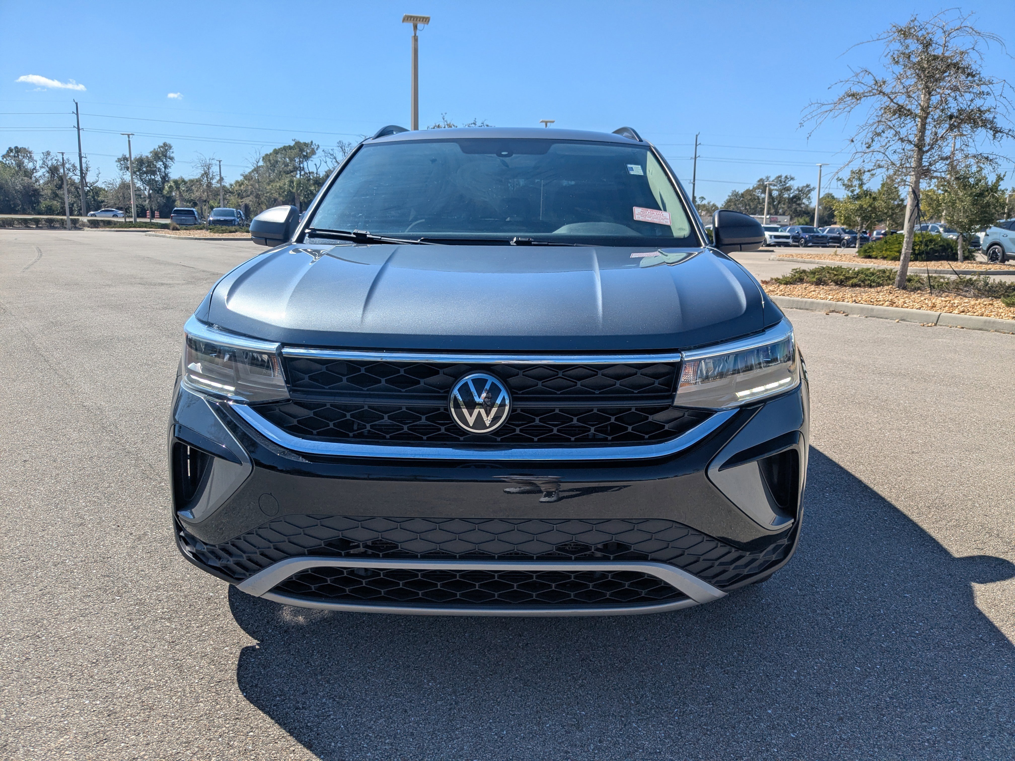 Used 2023 Volkswagen Taos S image 3