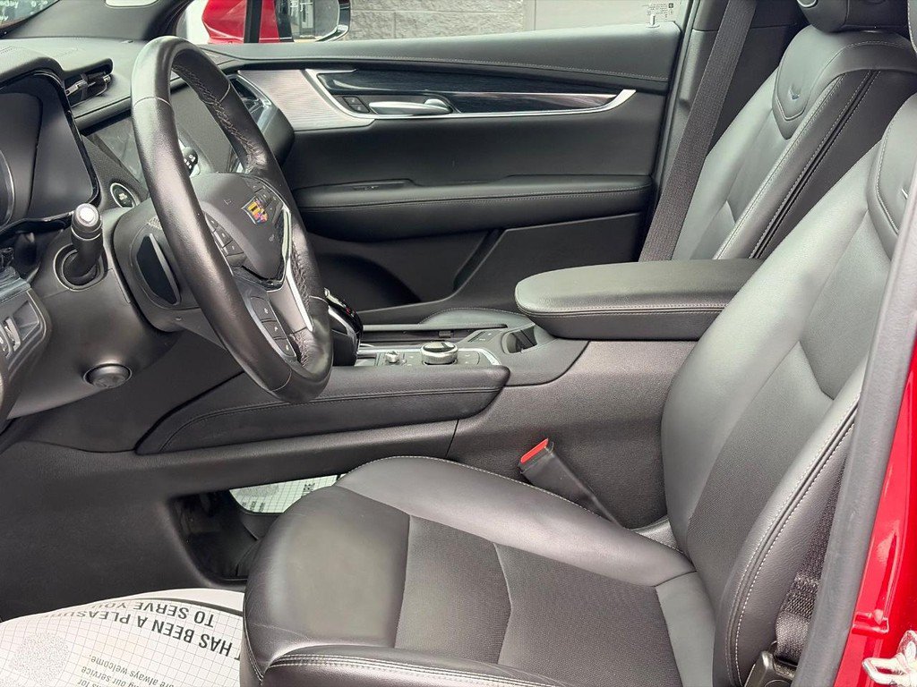 Used 2024 Cadillac XT5 Premium Luxury AWD/4WD image 17