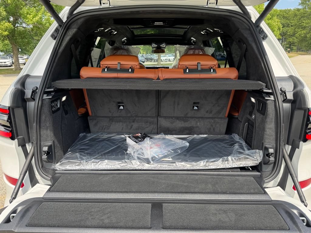 New 2027 BMW X7 M60i AWD/4WD image 21