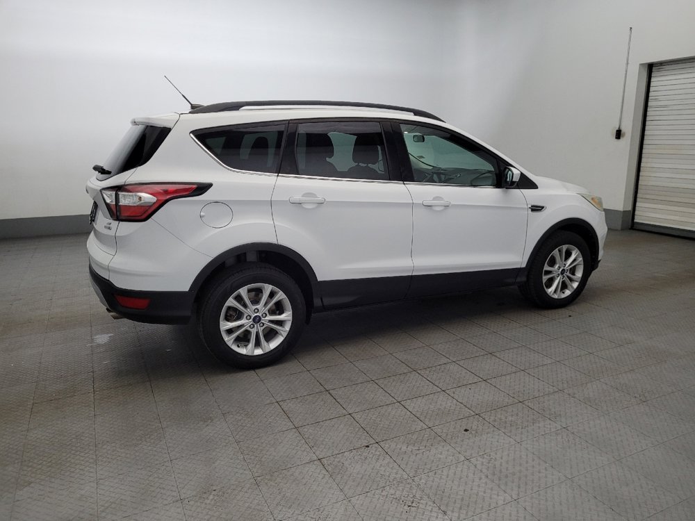 Used 2017 Ford Escape SE w/ Equipment Group 201A image 10