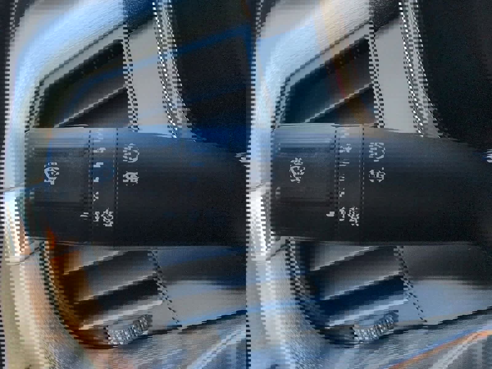 Certified 2021 Ford F150 Lariat w/ Equipment Group 502A High image 27