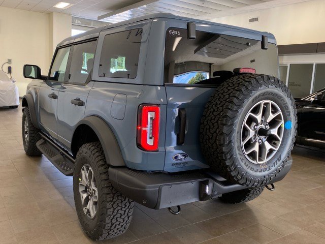 New 2025 Ford Bronco Badlands image 12