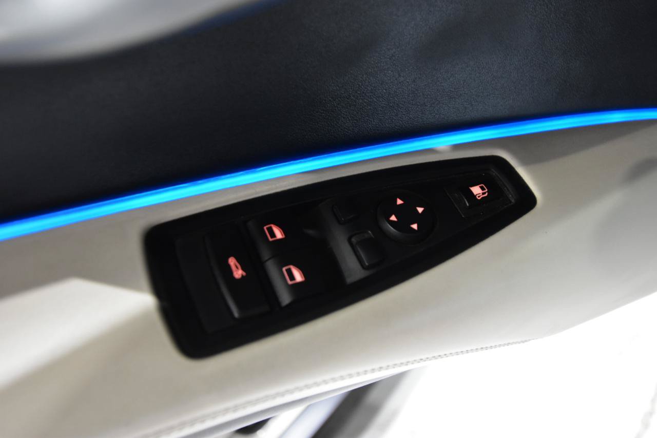 Used 2016 BMW i8 AWD/4WD image 12