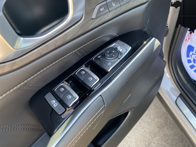 Certified 2026 Kia Sorento SX Prestige AWD/4WD image 37