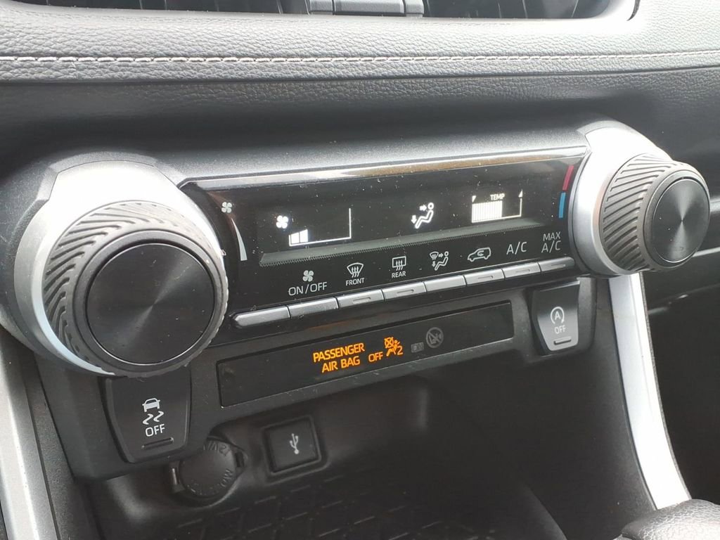 Certified 2022 Toyota RAV4 LE image 14
