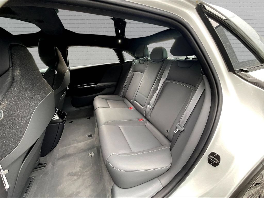 Used 2023 Lucid Air Touring AWD/4WD image 16