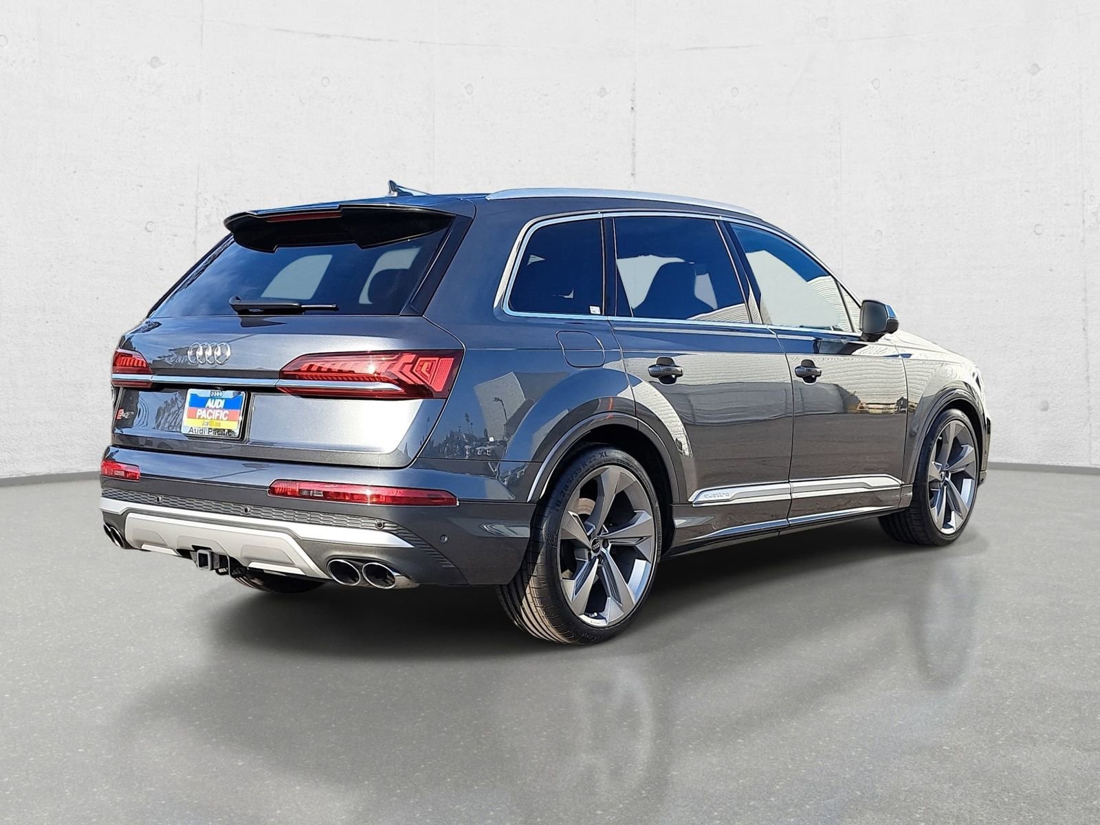 Used 2024 Audi SQ7 Premium Plus AWD/4WD image 5