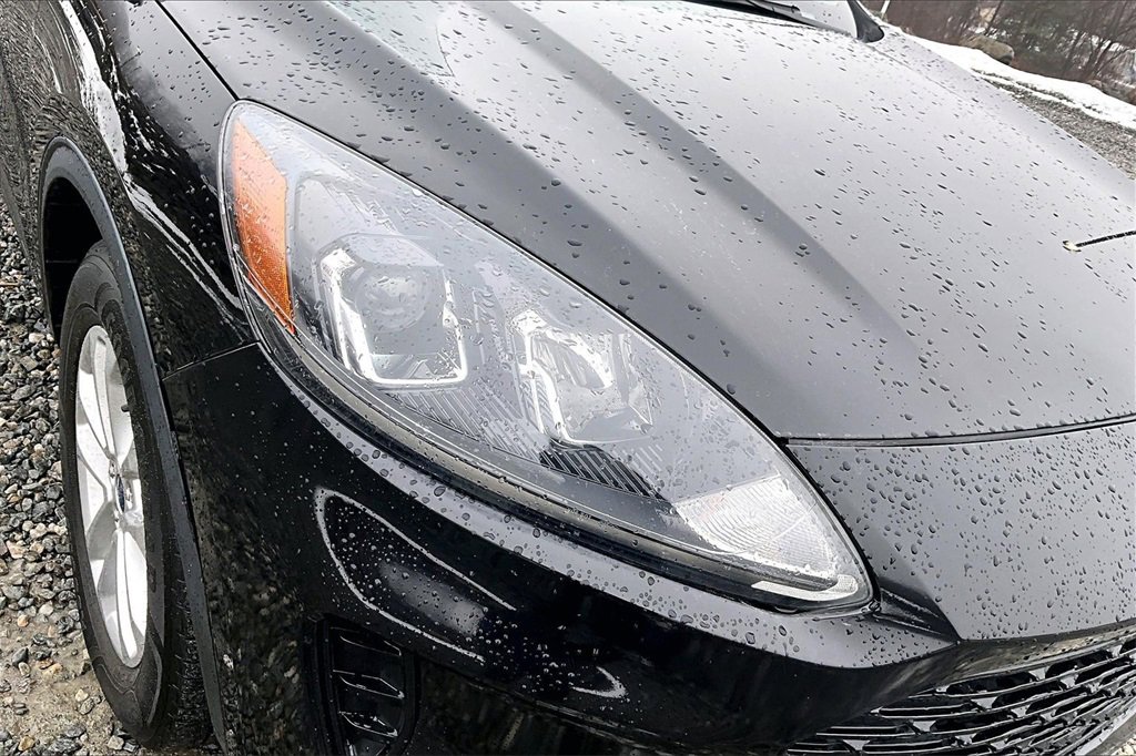 Used 2022 Ford Escape SE image 26