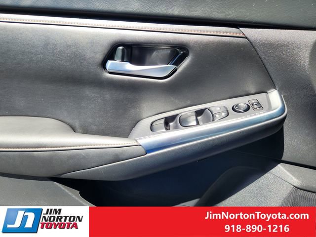 Used 2024 Nissan Sentra SR w/ SR Premium Package image 26