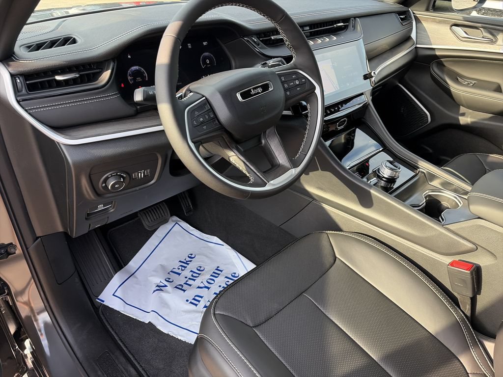 New 2026 Jeep Grand Cherokee Limited AWD/4WD image 9