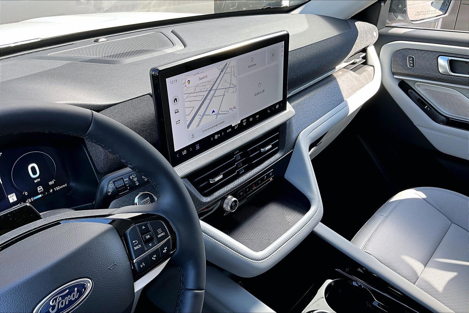 Used 2026 Ford Explorer Platinum w/ LUX Leather Package image 33