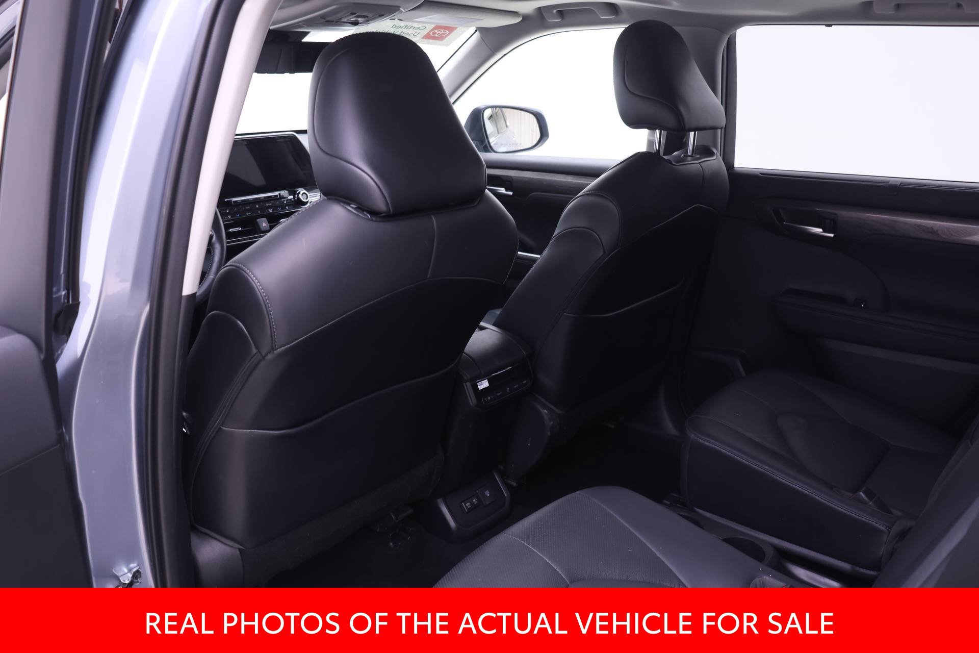 Certified 2021 Toyota Highlander Limited AWD/4WD image 9