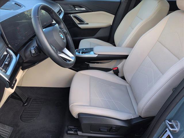 Used 2025 BMW X1 xDrive28i w/ Convenience Package image 16