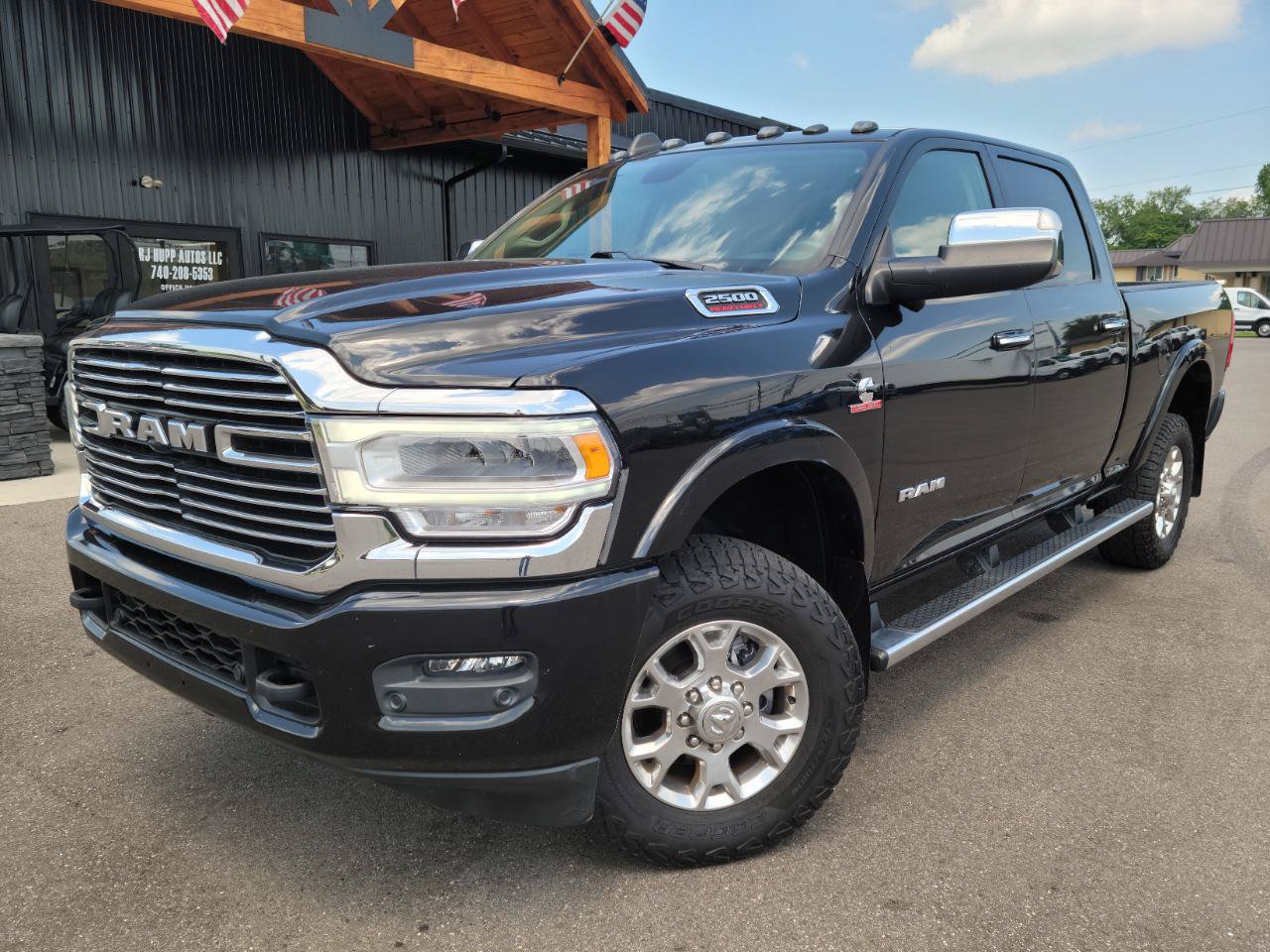 Used 2021 RAM 2500 Laramie AWD/4WD image 1