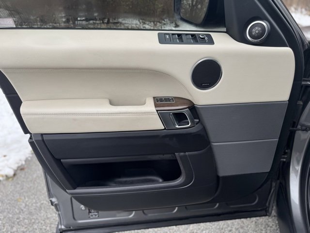 Used 2015 Land Rover Range Rover Sport HSE image 8