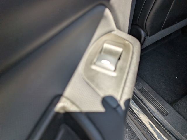 Used 2023 Chevrolet Equinox RS AWD/4WD image 11
